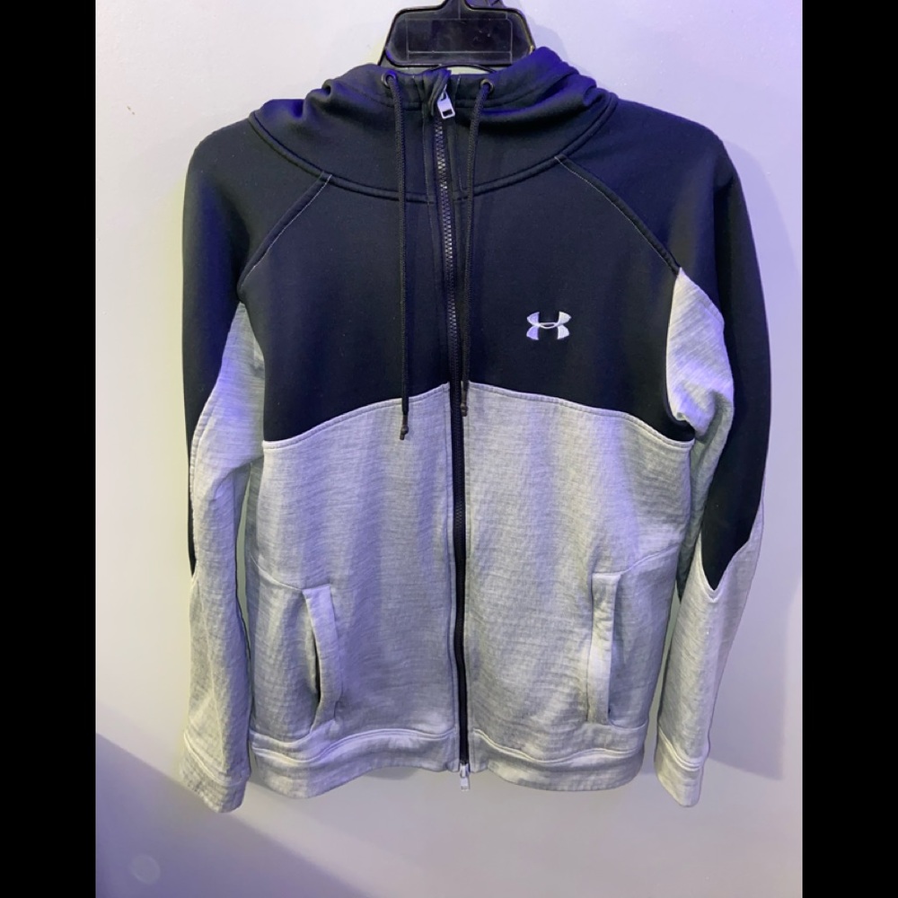 Under Armour Sweatshirt